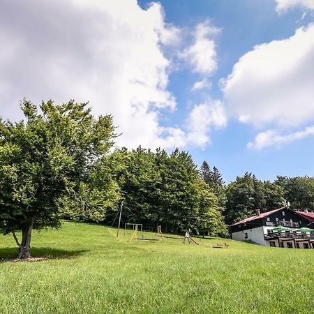 Planinski Dom Na Kalu Bed & Breakfast Dol pri Hrastniku Екстериор снимка