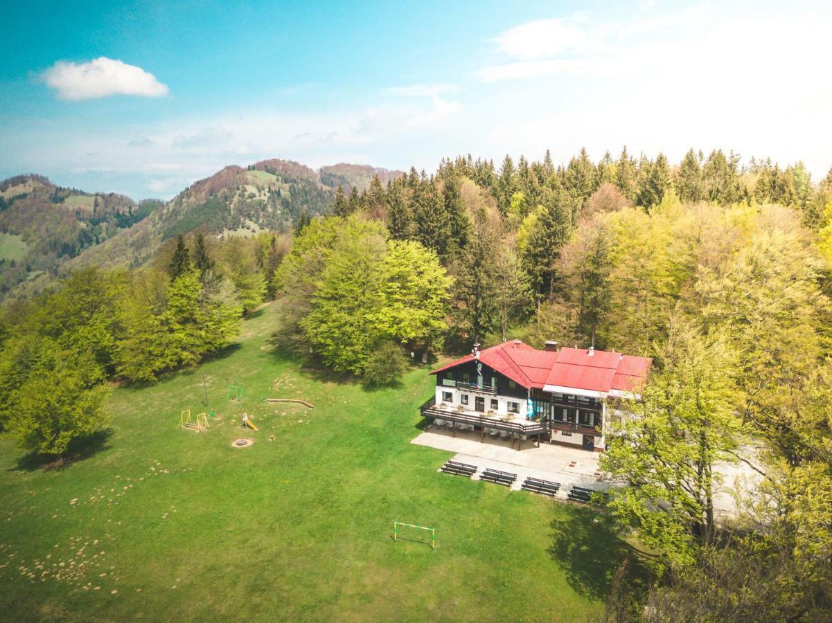 Planinski Dom Na Kalu Bed & Breakfast Dol pri Hrastniku Екстериор снимка